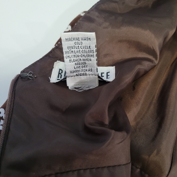 Robbie Bee Women's 8 Paisley Midi Dress Sleeveless Fit Flare V- Neck Brown - Picture 8 of 8